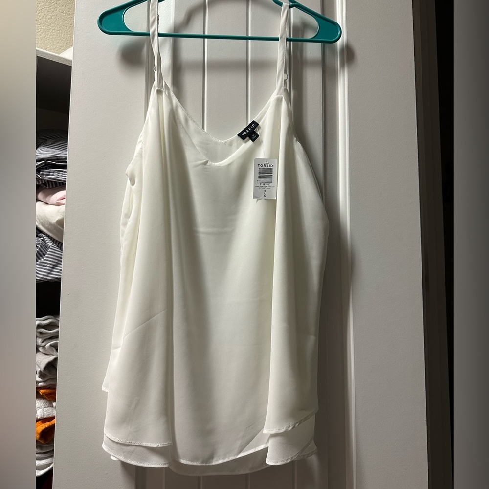 Double layered flowy cami